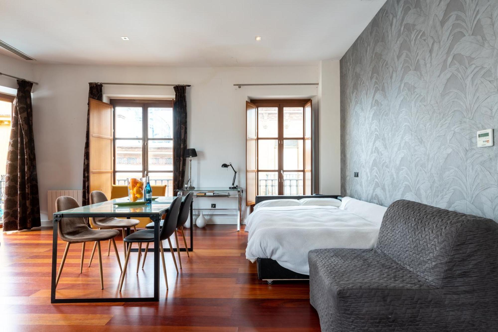 Cathedral Apartment, Upper Floor Apartment Seville Exterior photo